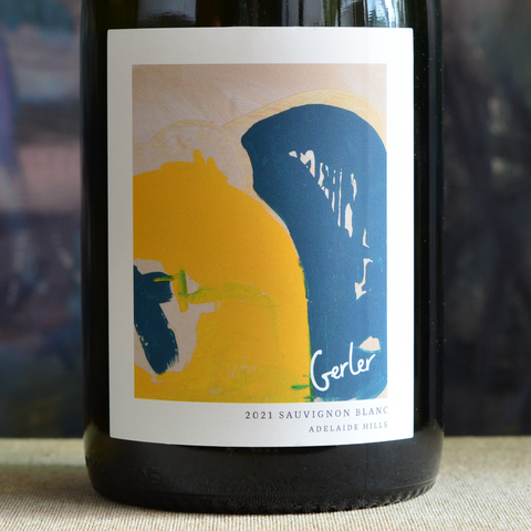 Close up of 2021 Sauvignon Blanc front label